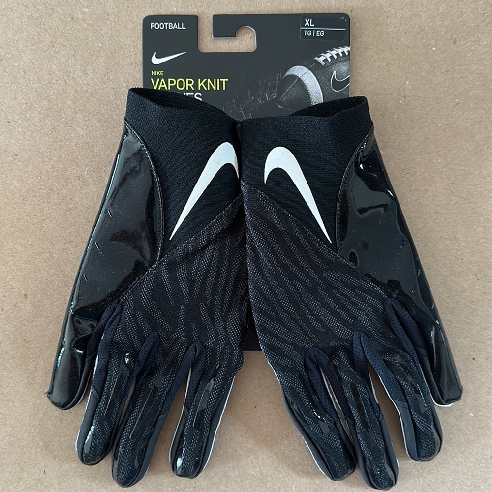Nike Vapor Knit MagniGrip  Football Gloves Black White
